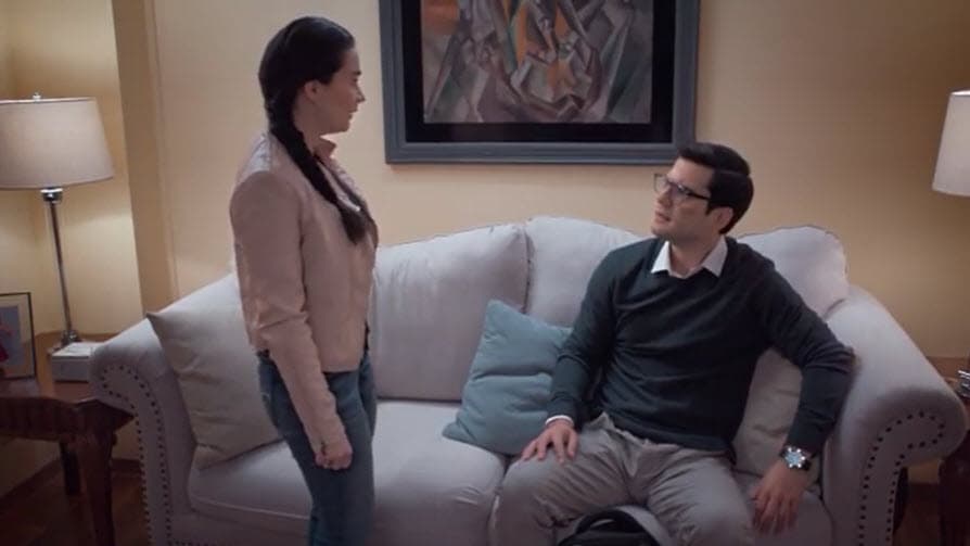 Tales declaraciones abrieron más interrogantes entre la pareja. En los días siguientes, varios medios de comunicación especularon acerca de un posible romance. 
<br>