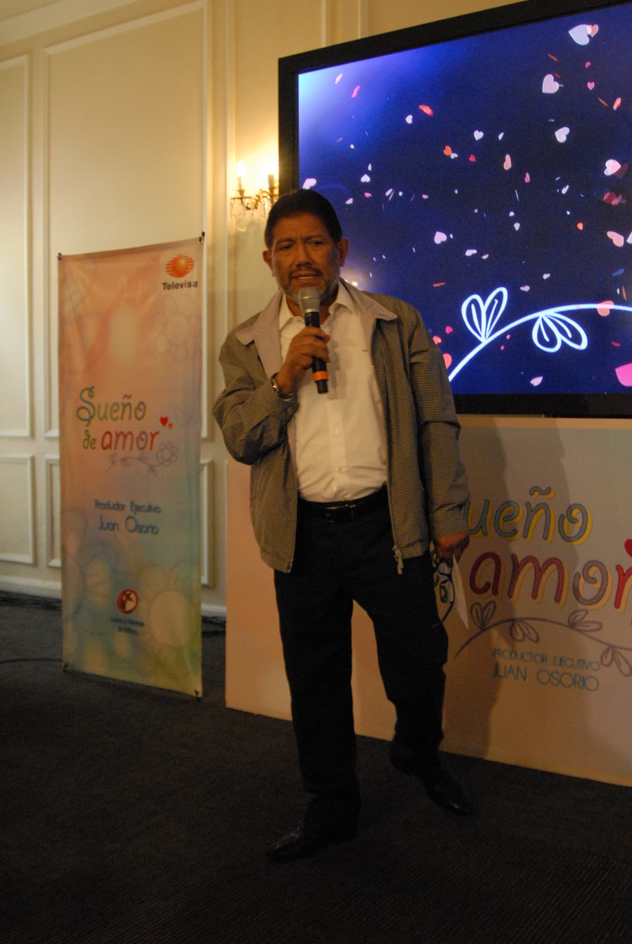 Juan Osorio está más que feliz por el nuevo proyecto, por todo el elenco y producción que tiene.