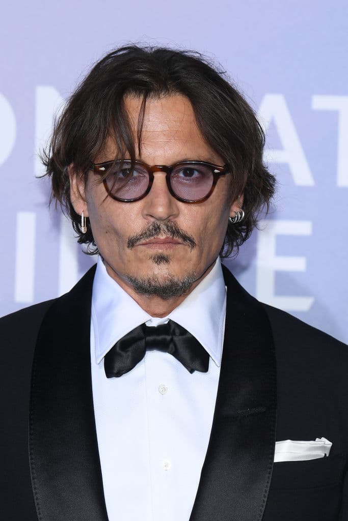 Johnny Depp – El exitoso actor estadounidense siempre quiso ser un músico antes de convertirse en actor.
