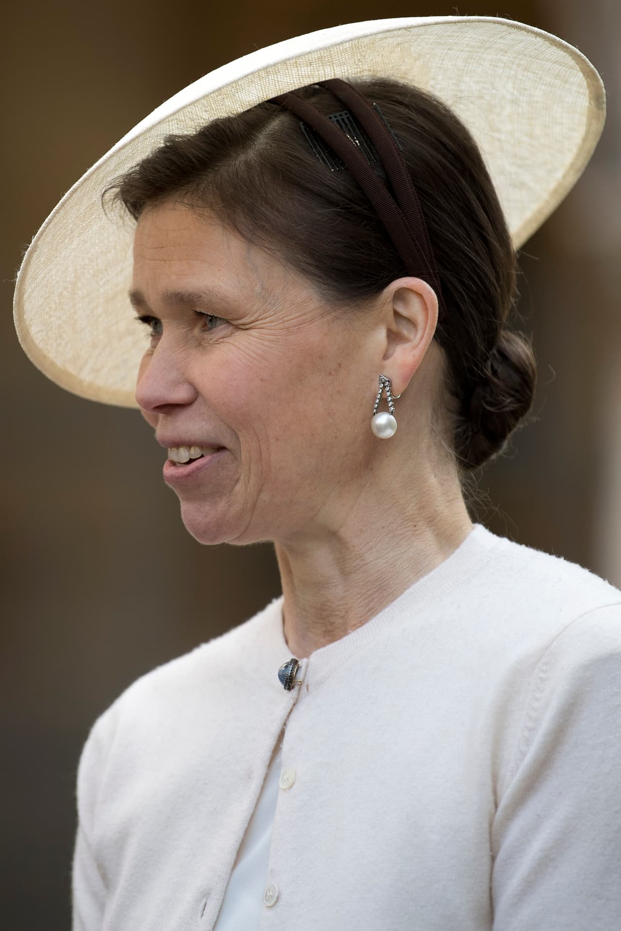 Los seguidores de la realeza británica y los especialistas en el mismo tema han asegurado que la niña tiene un gran parecido con Lady Sarah Chatto, la hija menor de la princesa Margarita.