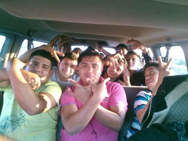 El sábado 27 de abril de 2013 al menos 11 integrantes de la banda La Reyna de Monterrey perdieron la vida en un accidente automovilístico en México. De acuerdo con el diario El Universal, la banda sufrió el accidente en la autopista que conecta a Monterrey con Laredo cuando sufrieron el trágico accidente después de volver de una presentación.