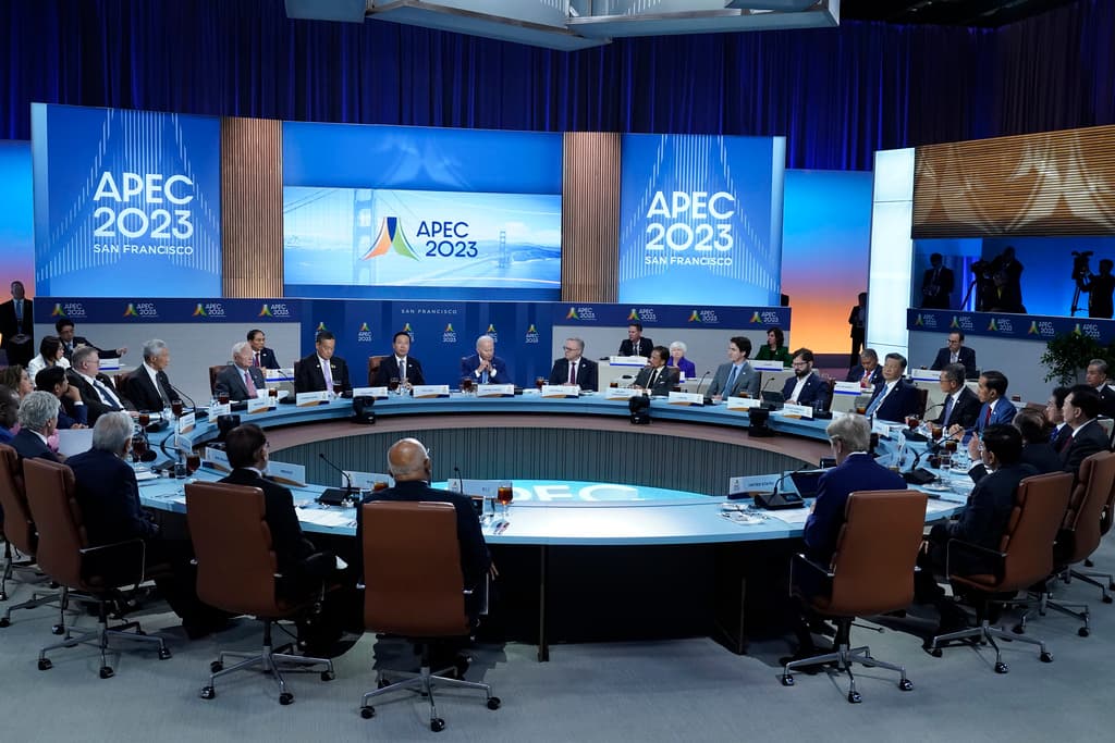 AMLO y Xi Jinping abordan lucha contra el fentanilo y fortalecen la cooperación México-China en APEC