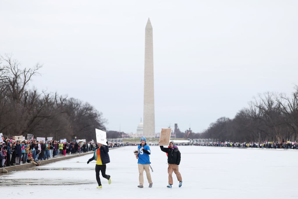 La protesta ocurrió después de que Trump ganara en los siete estados clave y el voto popular en las elecciones de noviembre.