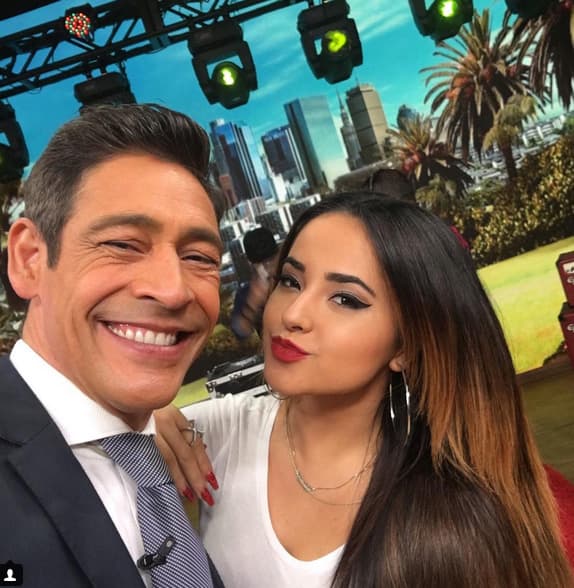 Johnny Lozada: "En @despiertaamericatv cantara @iambeckyg no te la pierdas". (Noviembre 23, 2015)