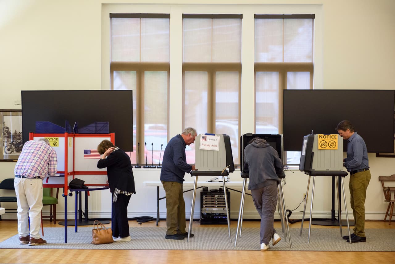 Bell comentó: “Espero que todos tengan paciencia al saber que esta noche vamos a presentar los resultados de al menos 4,5 millones de votos que se han emitido y potencialmente otro millón o más que se emitieron hoy”.