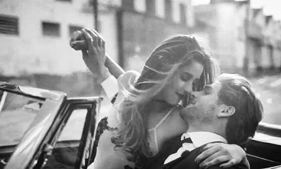 Por ahora la pareja quiere disfrutar de su noviazgo: "Estamos trabajando mucho, disfrutando de nuestro momento, viajando, conociendo y está padre hacerlo solos. El día de mañana poder tener una familia y asumir esa responsabilidad de traer una persona al mundo y si me encantaría tener familia más adelante".
<br>