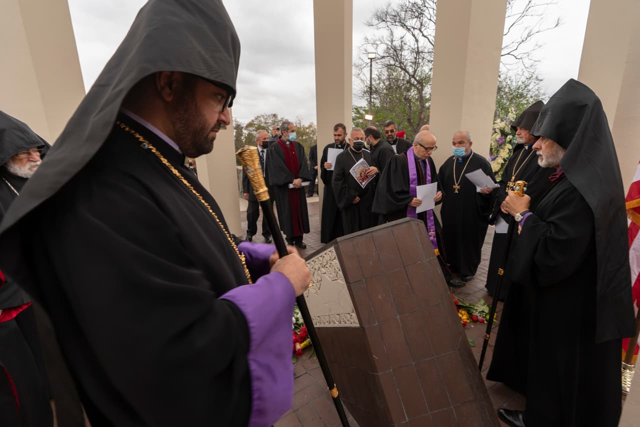 Los líderes religiosos realizaron ceremonia en memoria de las víctimas del genocidio armenio, reconocido formalmente por Estados Unidos.