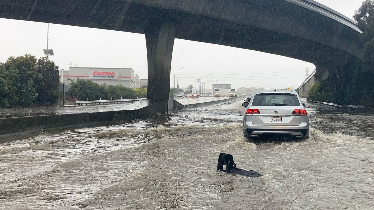 Regresan las tormentas, fuertes vientos y peligro de inundaciones para todo el fin de semana al Área de la Bahía