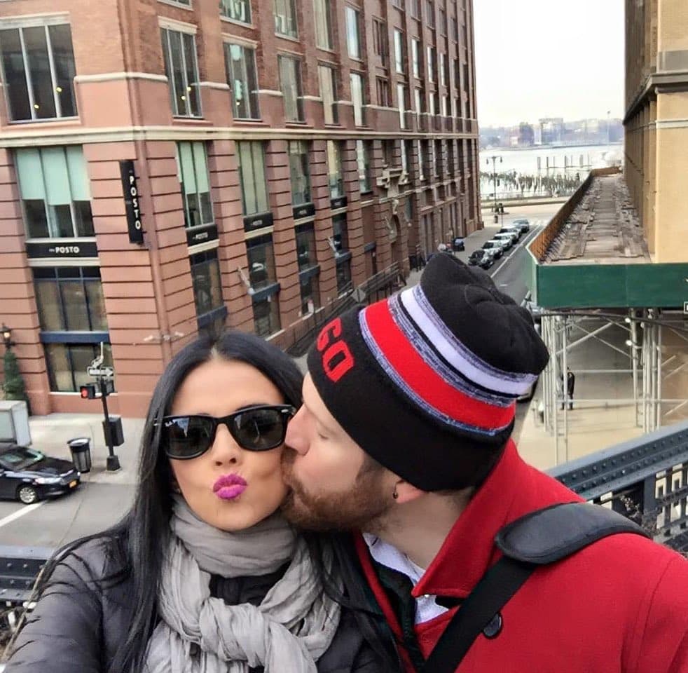 La pareja muestra con sus seguidores en redes sociales sus viajes, proyectos a futuro e, incluso, divertidos acontecimientos y, de inmediato, sus fotos se llenan de ‘likes’.