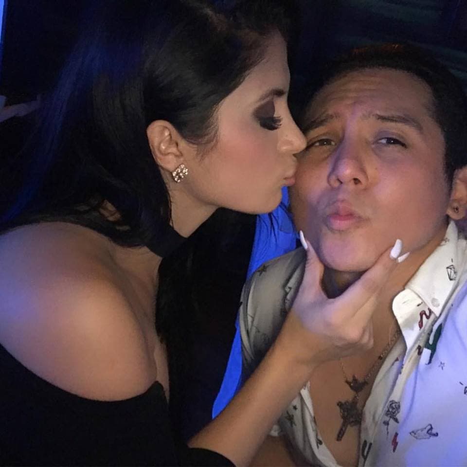 En el show le cuestionaron si estaría dispuesto a ser el intermediario para que madre e hija se reconciliaran, pero el cantante reiteró que prefiere mantenerse alejado de la situación.
<br>