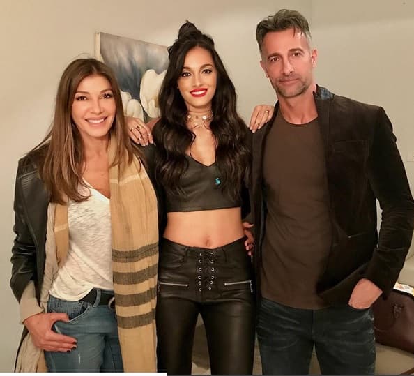 Oriana, la hija mayor de Catherine y Osvaldo, ha decidido ser actriz, modelo y cantante, y llegar a Hollywood, mientras que sus padres la apoyan totalmente, pero le han exigido que tenga una preparación en todas las disciplinas que desea perseguir.