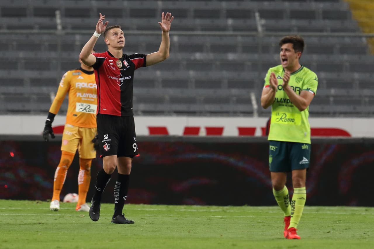 Atlas se impuso 2-1 al Necaxa con goles de Julio Furch y Julián Quiñones en partido de la Jornada 13.