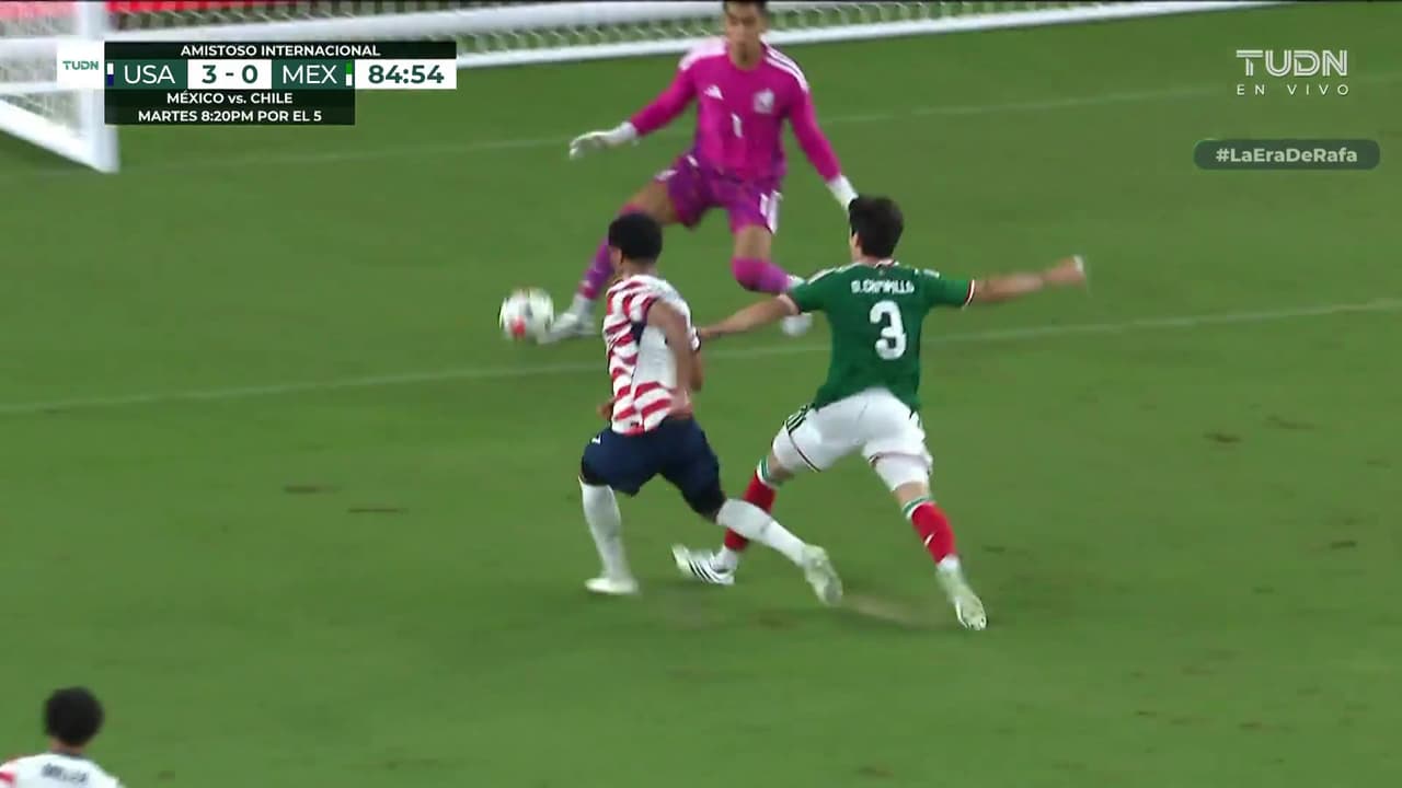 ¡Esto ya es goleada! Otro vergonzoso error en la defensa y Estados Unidos pone el tercero