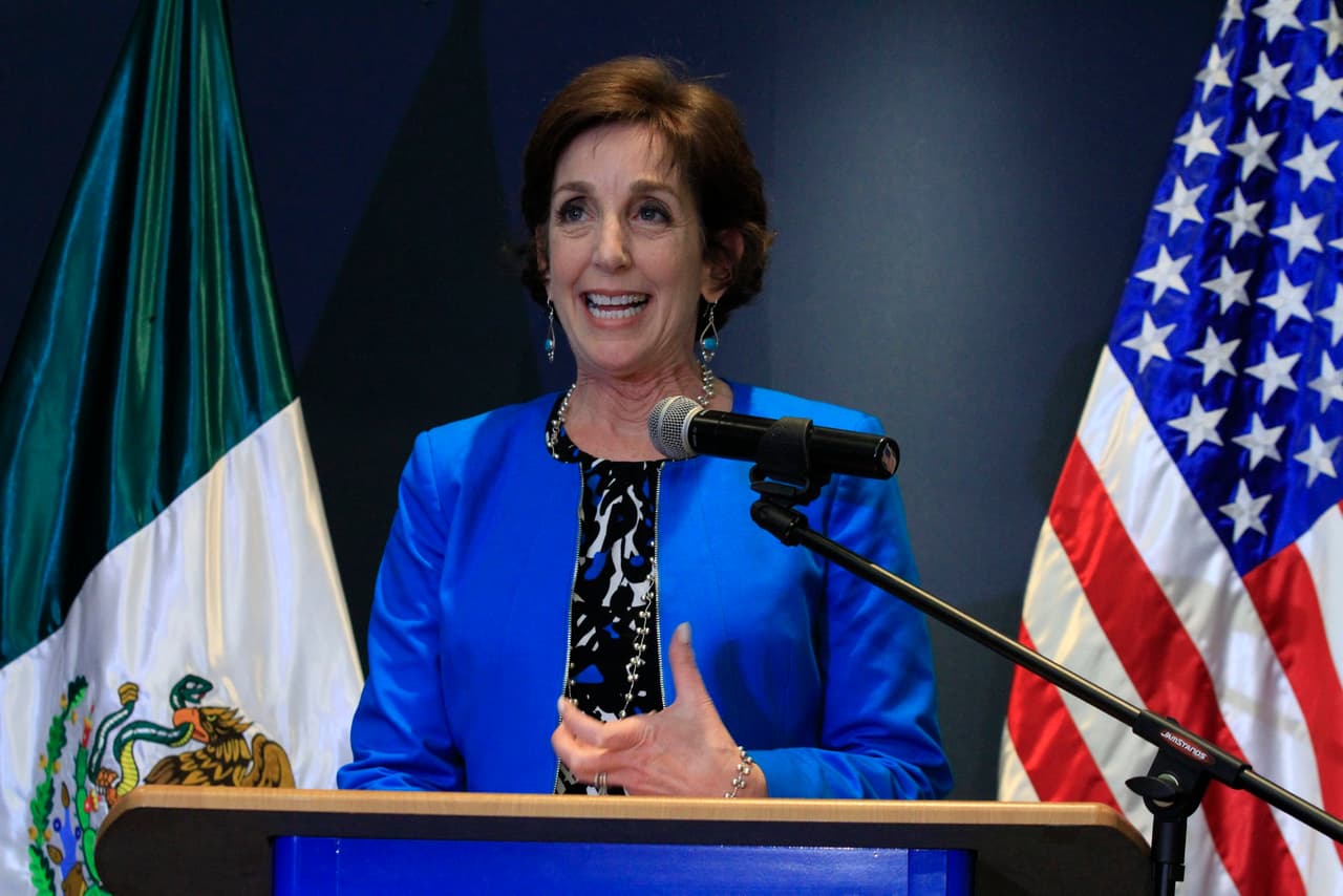 Roberta Jacobson, a su llegada a Ciudad de México.