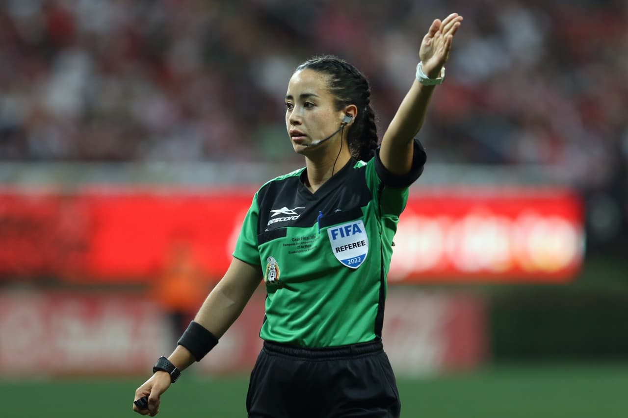 La mexicana Katia García dirigirá en el Mundial Femenil Sub-17.