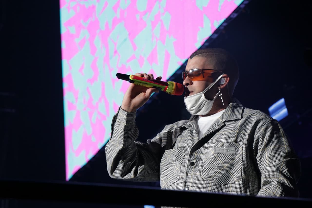 <b>Bad Bunny</b> fue uno de los artistas más reconocidos de La X Live.