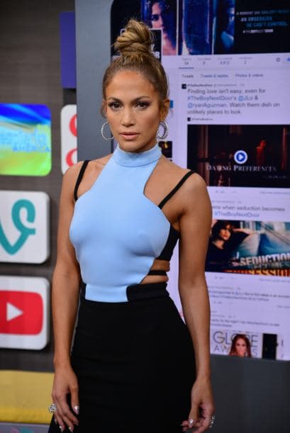 “Tú siempre los pones a ellos primero. Cuando todo el mundo en tu vida sabe eso, todo va a salir bien… Cuando termina el trabajo yo voy a la casa con los niños, no voy a jangear a Nueva York para nada. Eso no existe, los niños vienen primero”-Jennifer López.