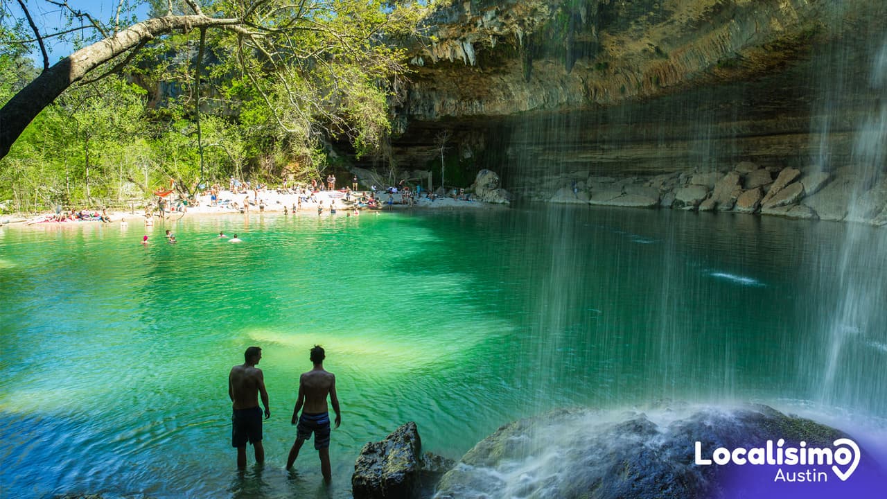 Los mejores pozos con agua cristalina para bañarse y nadar en el área de Austin