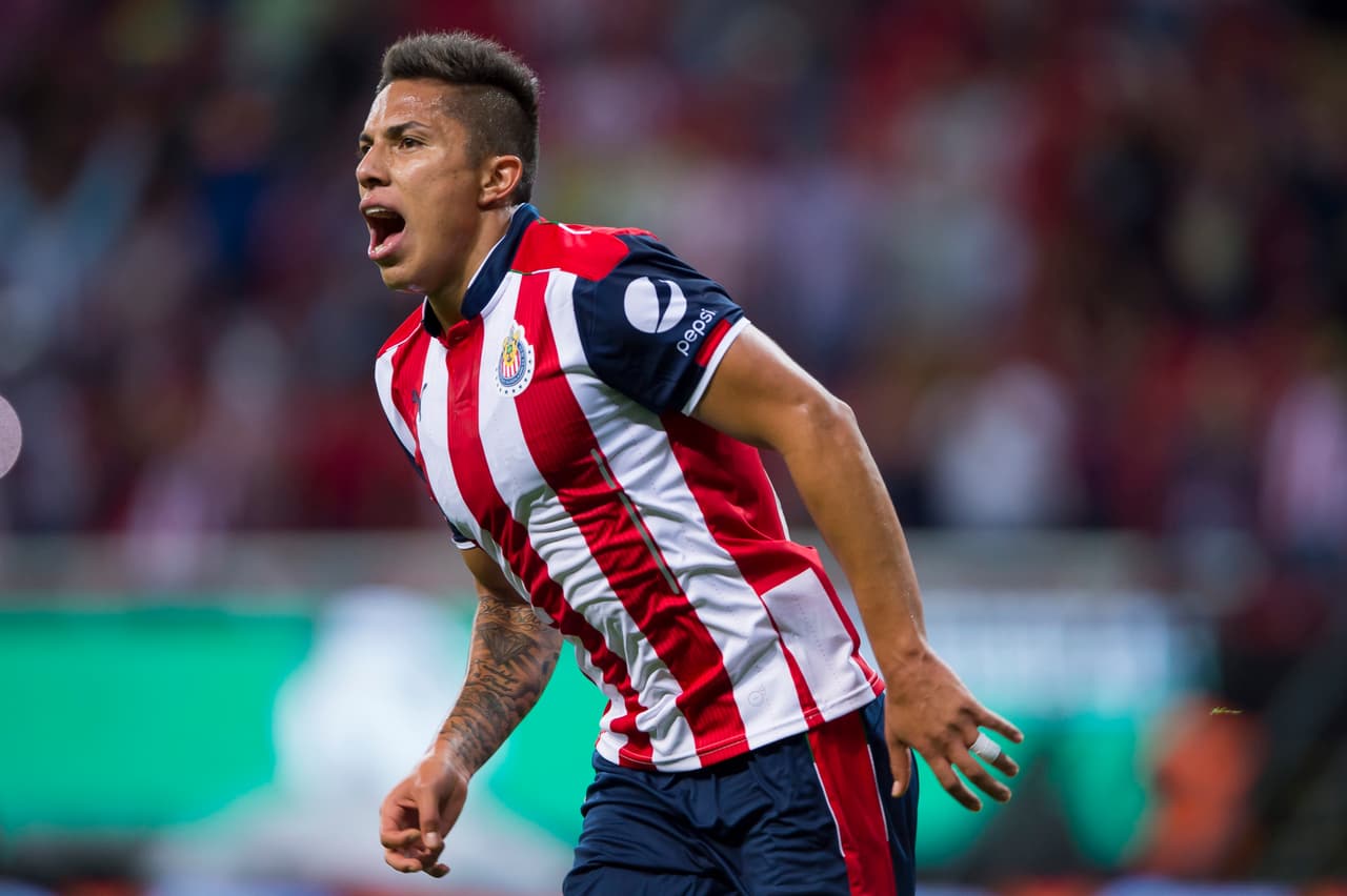 Carlos Salcedo, con la mira en ser el primer jugador mexicano que triunfe en Italia