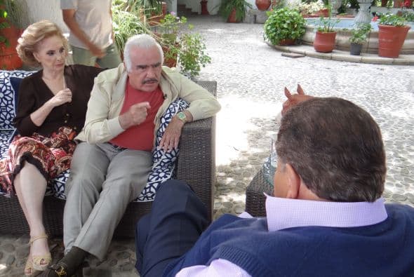 Pero en la vida no todo es miel sobre hojuelas y Don Chente también ha sufrido muchos golpes de la vida. Uno de ellos fue el secuestro de su hijo mayor, Vicente Fernández Jr.