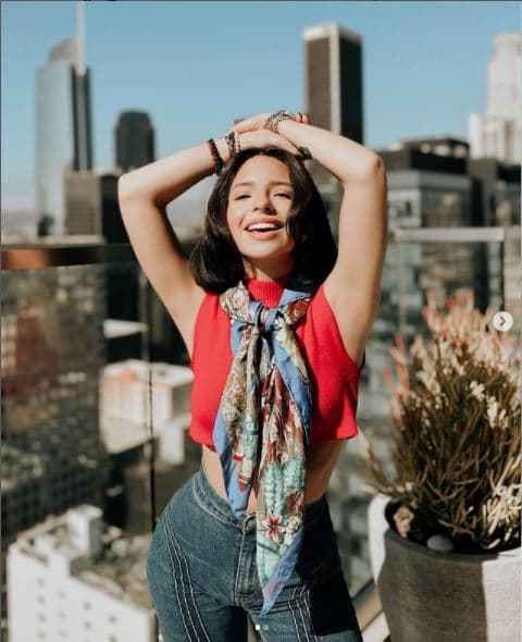 "Ahí sí 
<b>nadie me puede tocar</b>, no importa que la pestaña esté chueca o que el 'lipstick' se me haya corrido", dejó al descubiero. 
<br>