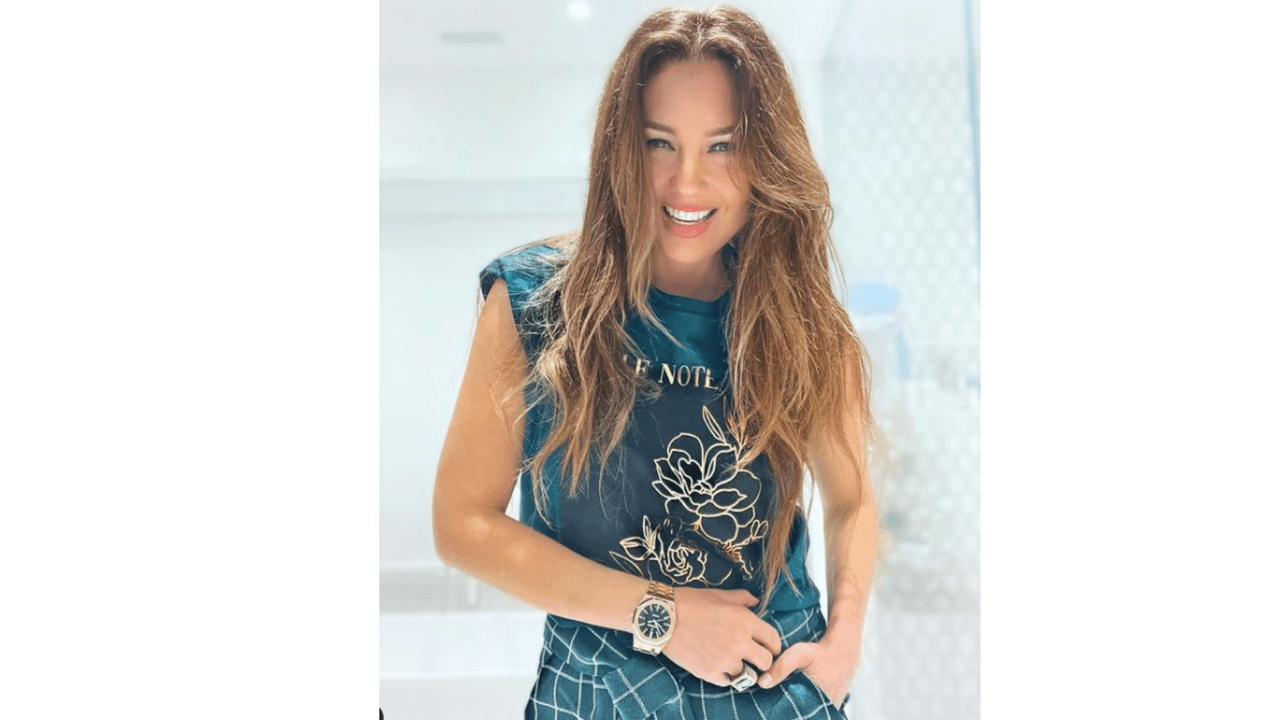 La cantante cuenta con una línea de ropa, zapatos y maquillaje.