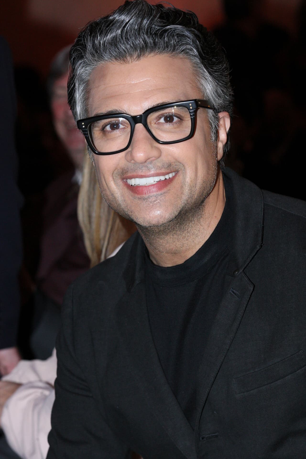 El hermano de Issabela Camil reconoció que es un "honor y privilegio" dar vida a Vicente Fernández porque lo considera "el símbolo que representa a México y a la música ranchera en todo el mundo".
<br>