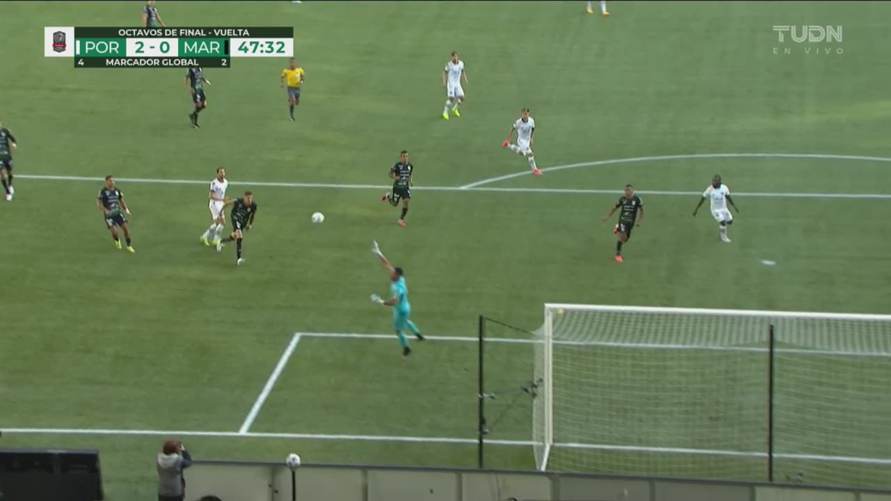 ¡Por poco hace un golazo! Diego Valeri intenta con una vaselina