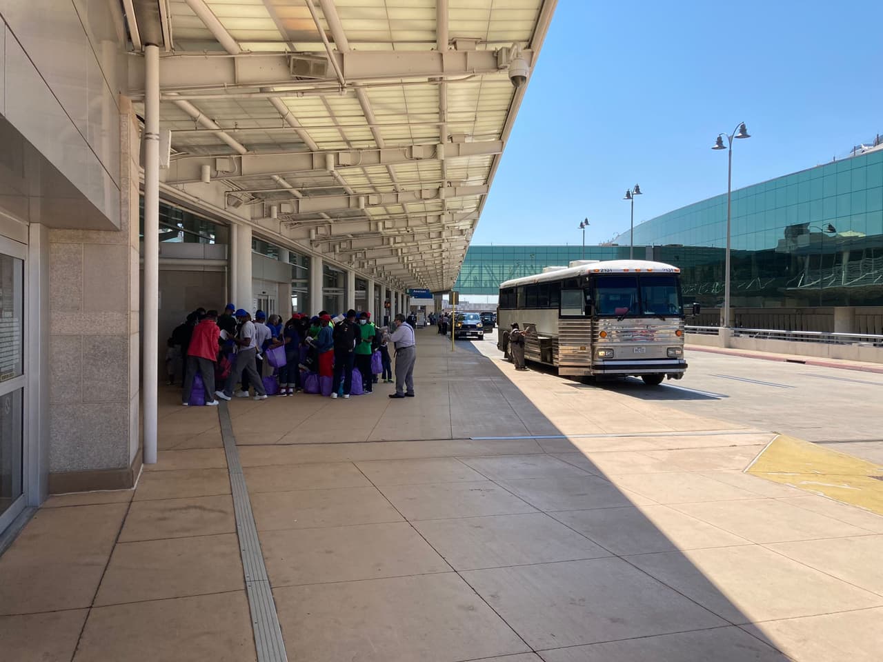 Inmigrantes haitianos son repatriados en el aeropuerto de San Antonio