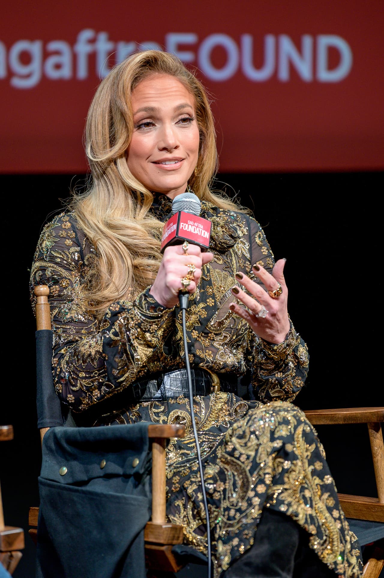 <b><a href="https://www.univision.com/famosos/antes-de-estelarizar-12-peliculas-romanticas-jennifer-lopez-tuvo-que-luchar-contra-las-blancas-por-sus-papeles-fotos">Jennifer López</a></b> también brilló en esta lista por su personaje de Ramona en
<b> <a href="https://www.univision.com/radio/radio-nacional/la-mas-hustler-de-todas-jennifer-lopez-ya-se-siente-ganadora-de-un-oscar-video" target="_blank">'Hustlers'.</a></b>
<br>