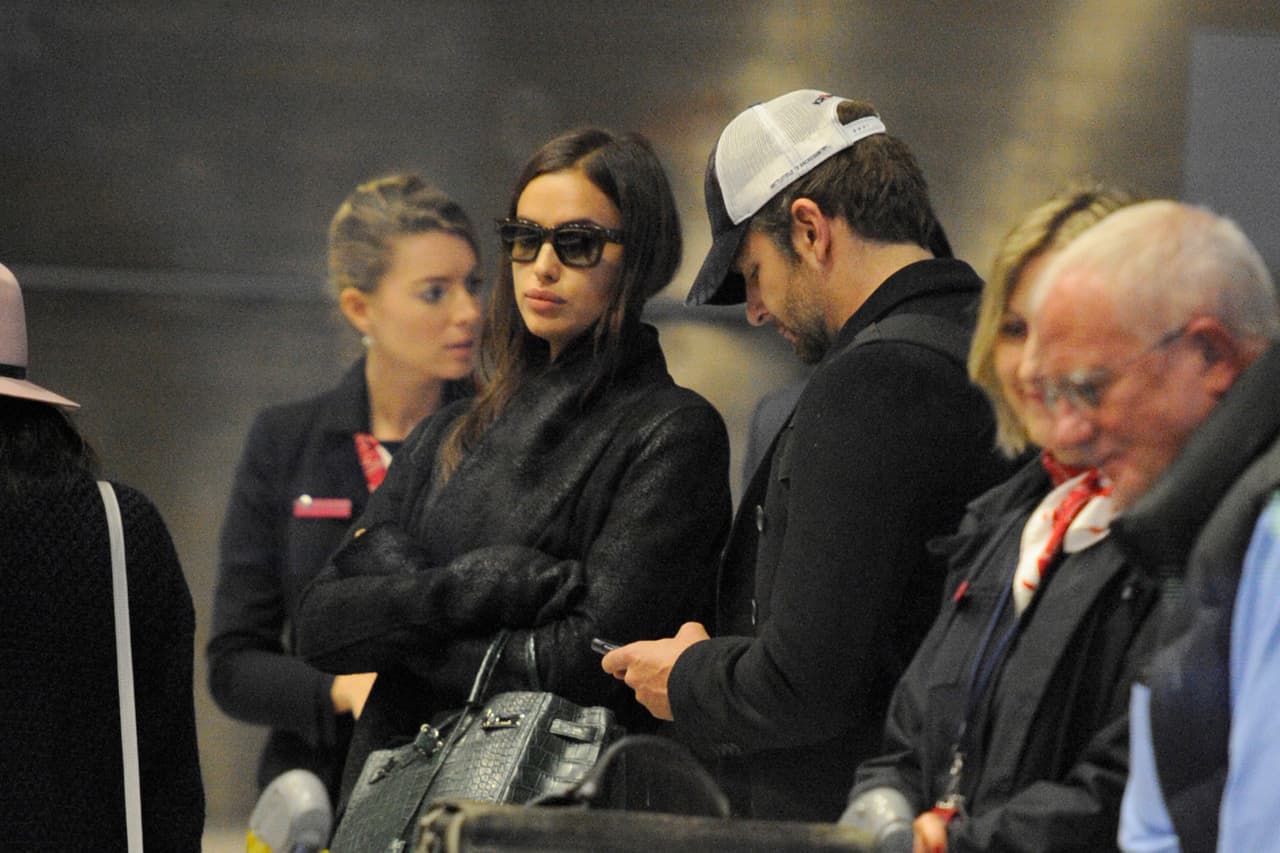 El romance de Irina y Bradley sigue "viento en popa". Esta vez arribaron en París para disfrutar de su amor en la 'Ciudad de la Luz'.