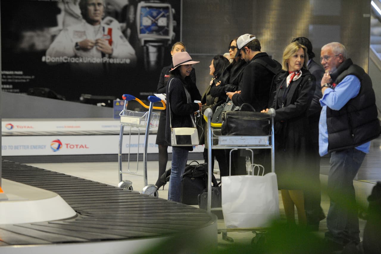 El romance de Irina y Bradley sigue "viento en popa". Esta vez arribaron en París para disfrutar de su amor en la 'Ciudad de la Luz'.