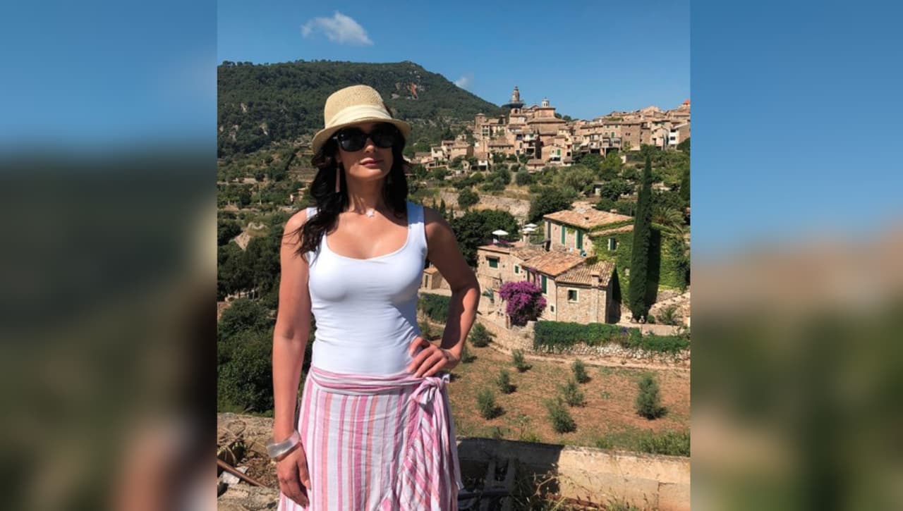 Con Valldemossa, de fondo, Dayanara Torres posó para su hijo Ryan, quien además de músico también demuestra tener talento como fotógrafo.