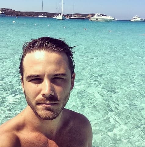 ¿Creen que este bombón es un buen pretendiente para Lilo?