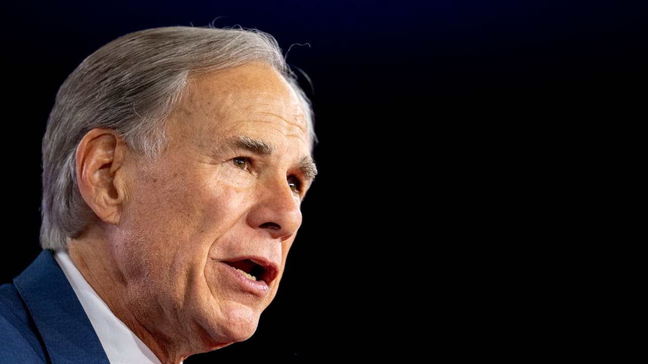 Quién es Greg Abbott y qué propone el gobernador de Texas que busca la reelección en 2026
