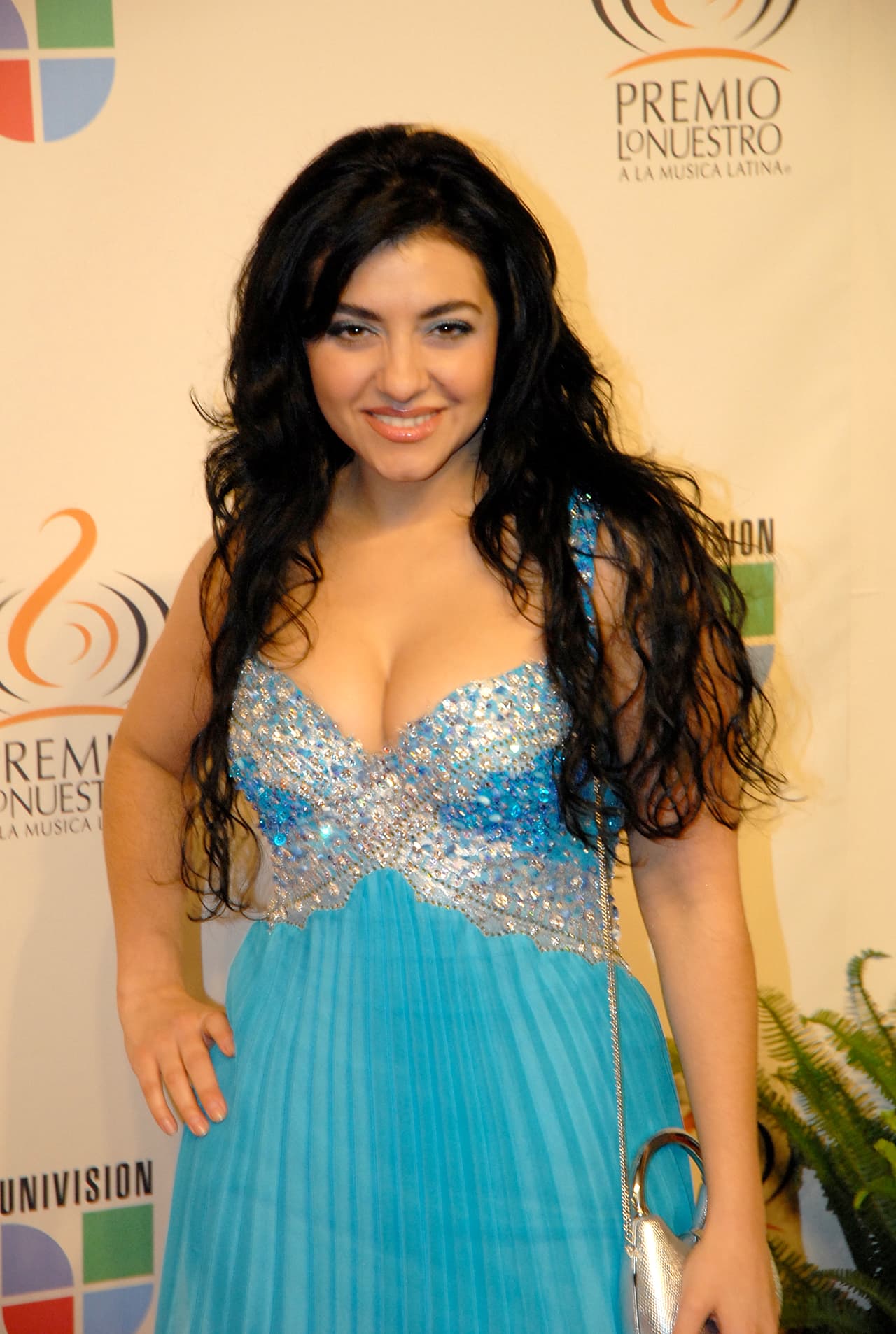 Pero todo quedó entre canciones, de hecho para ella fue un golpe muy duro la muerte de Jenni, pues a pesar lo sucedido ellas se conocían de mucho tiempo.