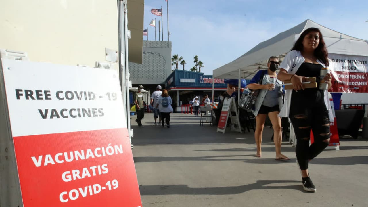 “Debemos ser responsables moralmente”: experta a quienes se niegan a vacunarse contra el coronavirus