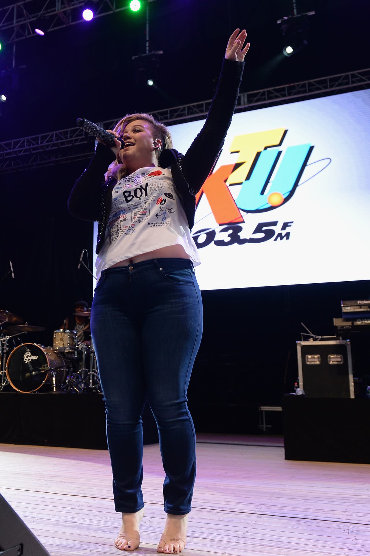 La cantante nos ha demostrado que la talla no está peleada con el estilo.