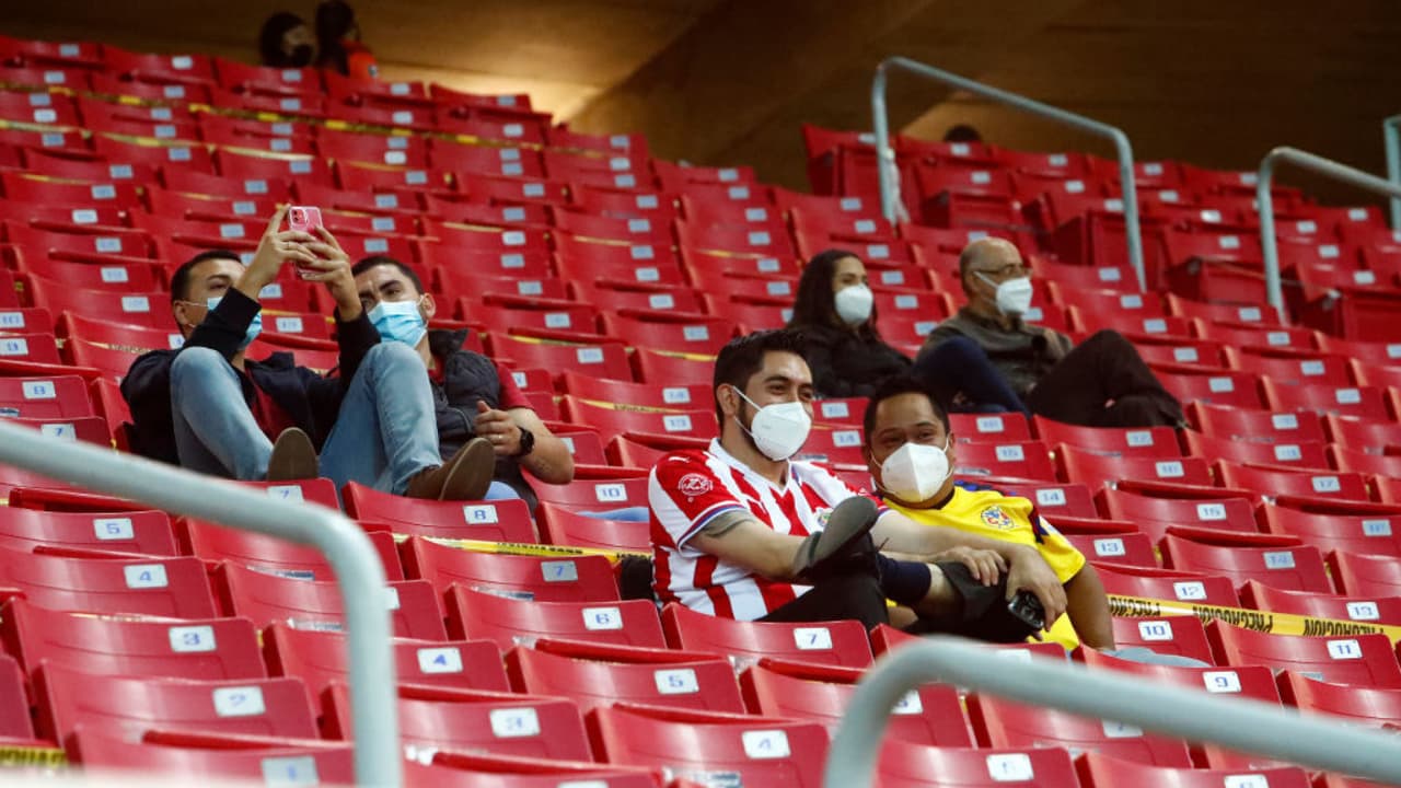 Chivas anuncia que prueba piloto con gente en el Clásico fue exitosa