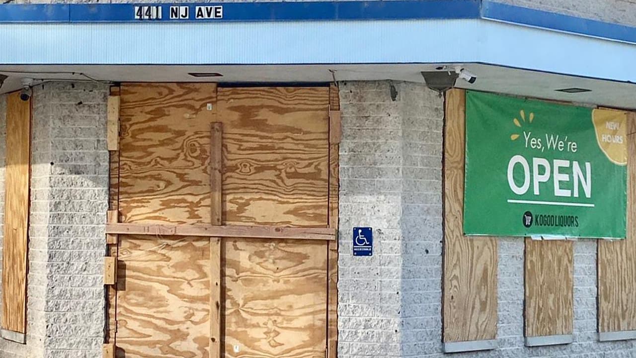 "Las calles vacías en una ciudad que siempre estaba tan viva y hoy todo está cerrado", continúa González.