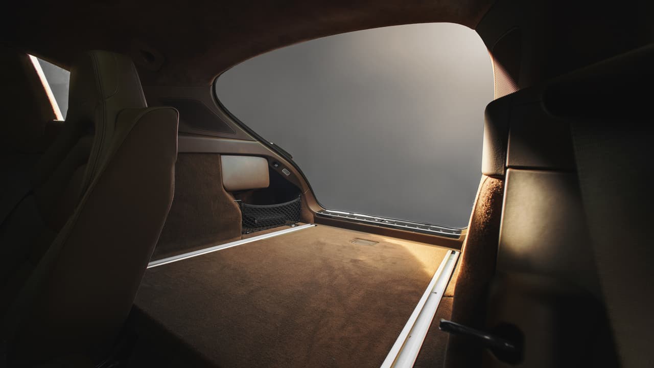 El espacio de carga del 
<b>Porsche Panamera Sport Turismo 2018 </b>es el gran factor diferenciador en relación a la versión coupé y le da una versatilidad nunca antes vista en un Porsche que se maneje tan pegado del asfalto. El éxito de este modelo está por verse aún pero creemos que Porsche va por buen camino.