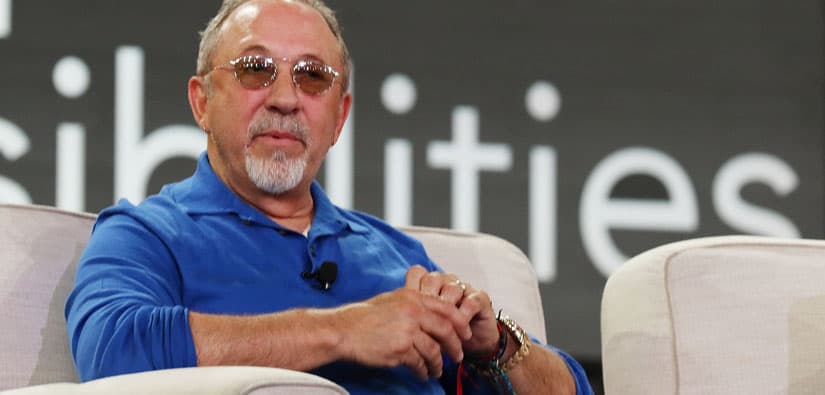 "Van a poder ver una cosa que de verdad no tiene precio. Van a poder verla de nuevo en concierto, pero más que todo van a saber mucho más y yo creo que van a estar ciertamente sorprendidos con muchas cosas que van a salir, dicho por ella misma", reveló Estefan a AP.