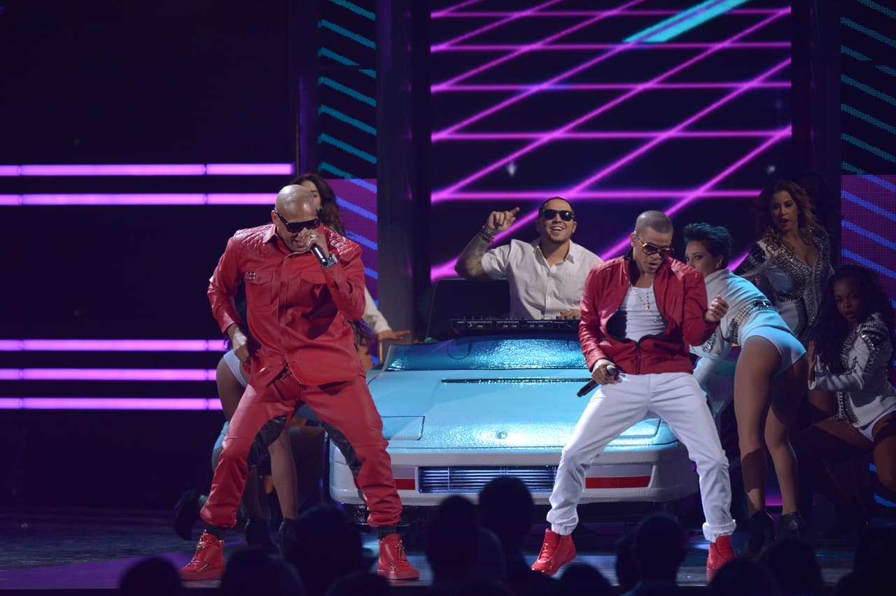 En esta presentación no estuvieron solos.