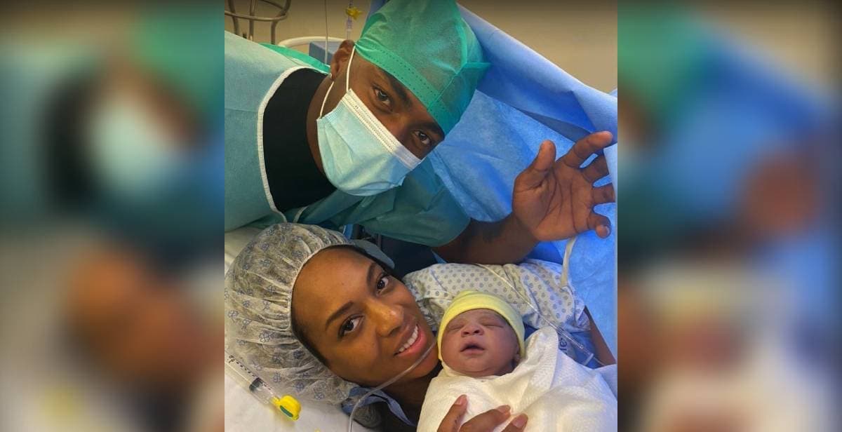 Renato Ibarra y Lucely Chalá presumen el nacimiento de su hijo