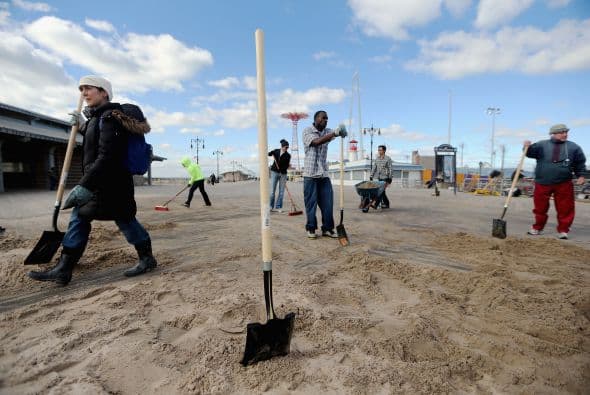 Para el miércoles y el jueves se prevén lluvias, incluso algunos copos de nieve, dentro de una tormenta invernal que también podría causar ligeras inundaciones en las zonas costeras.