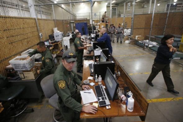 La nueva interrogante que surge es: si la vida de esos niños en sus países corre peligro ¿deberían recibir asilo?