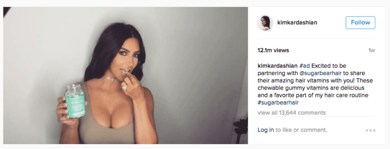 Aquí, por ejemplo, promociona unas vitáminas.