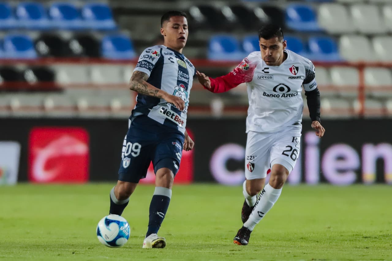 Con gol de Nacho Malcorra desde el punto penal, Atlas logra vencer a Pachuca 0-1 para romper una racha de 10 partidos sin ver la victoria.