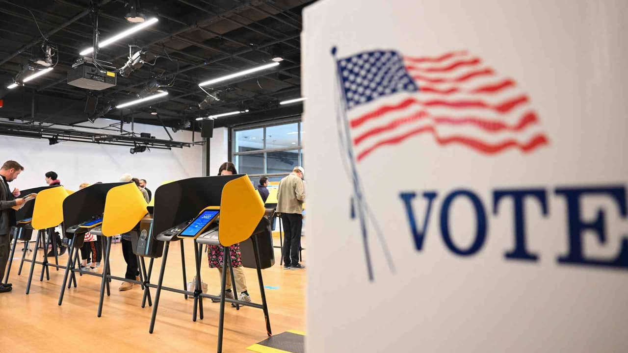 Los Ángeles abre más centros de votación: las noticias más importantes del día en dos minutos
