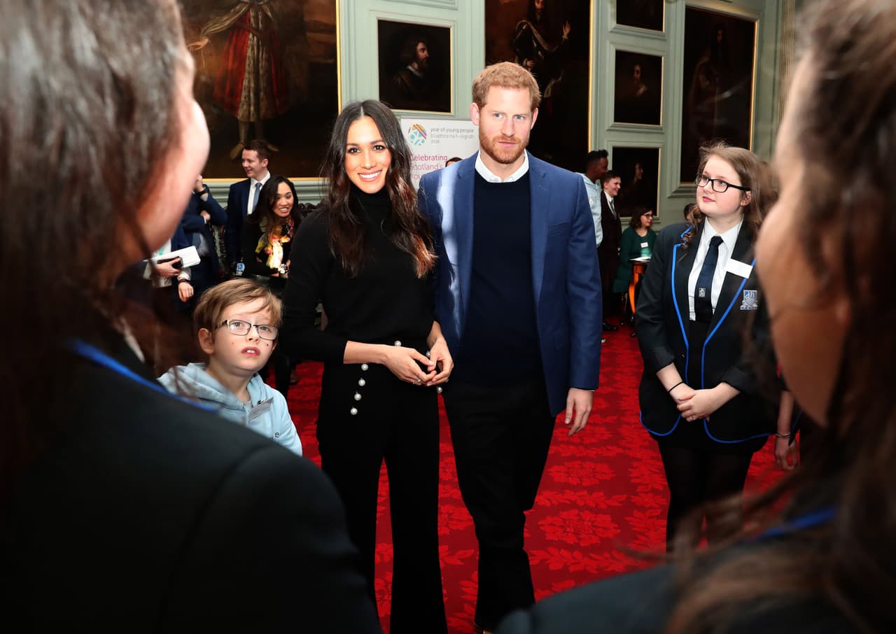 No sabemos si la exactriz es amante de la comida del mar. Lo que si sabemos es que la realeza británica tiene prohibido comer cualquier tipo de pescado o mariscos, por el temor a una intoxicación.